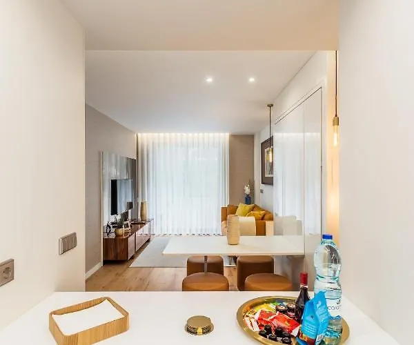 Design Flat In Downtown Ii