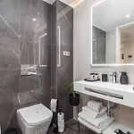 Design Flat In Downtown Ii