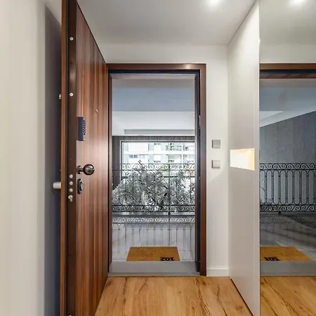 Design Flat In Downtown Ii