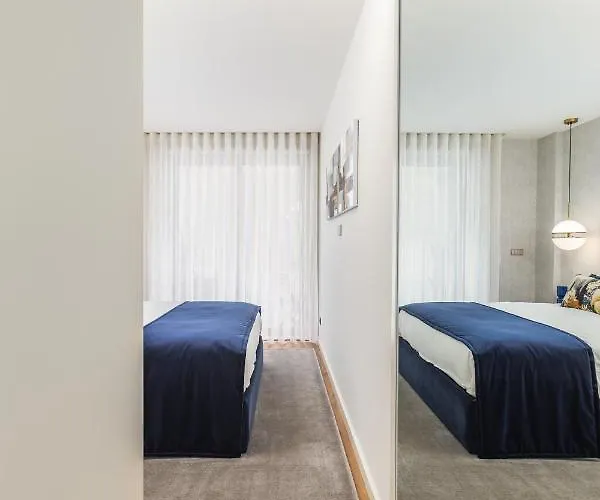 Design Flat In Downtown Ii